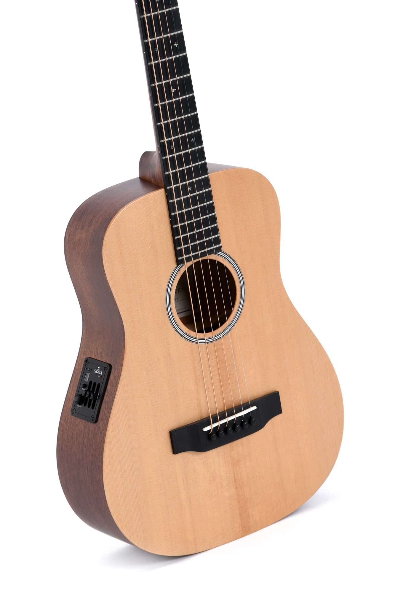 Modèle TM-12E, guitare de voyage, table épicéa massif, f/e acajou, touche micarta, EQ Sigma, housse, naturel