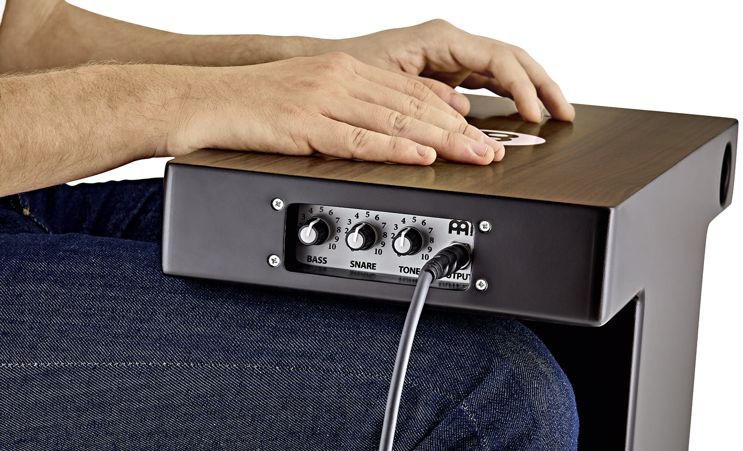 Slap-Top Cajon, pré-ampli Passive pickup system with high, façade noyer, corps fibre, timbre interne, projection du son, noir