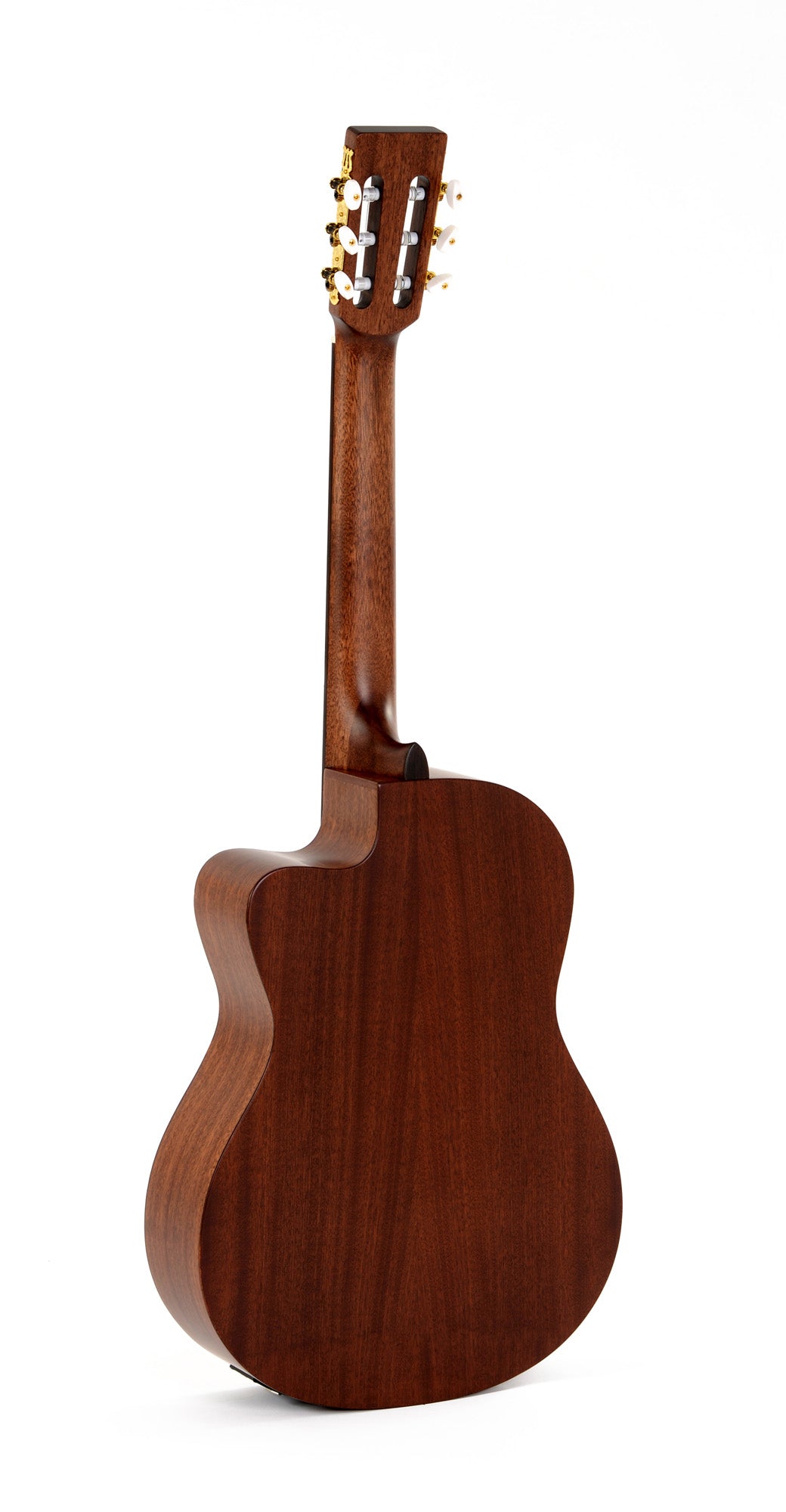 Modèle CMC-STE, classique 4/4 pan coupé, table cèdre massif, f/e acajou, touche micarta, EQ Fishman, naturel