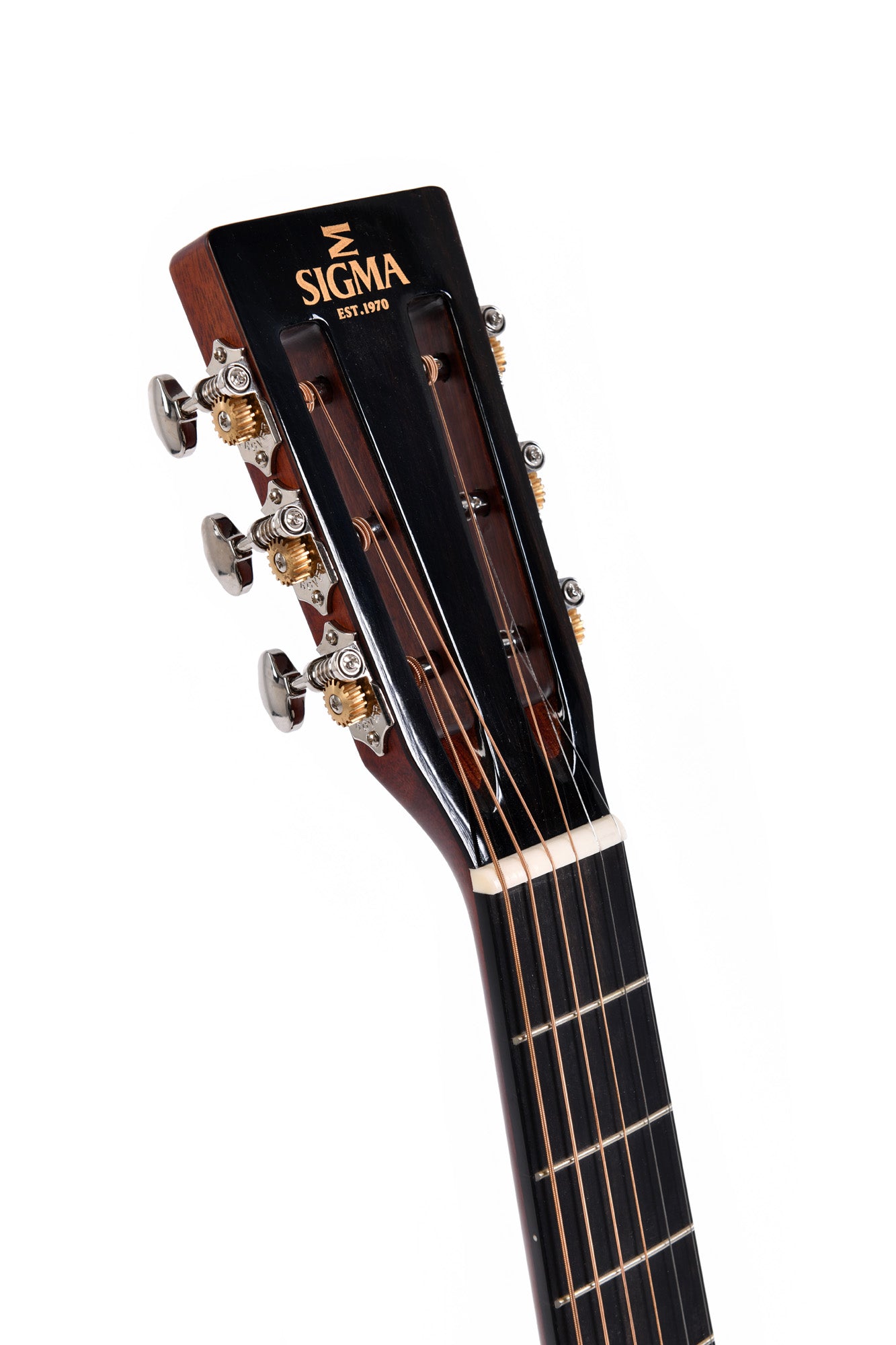 Modèle S000M-18S, série Custom, Forme 000, table épicéa massif, f/e acajou massif, tête ajourée, soft case, naturel brillant