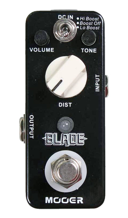 Pédale BLADE, distorsion 3 modes (Lo Boost/Boost Off/Hi Boost), boîtier métal, true bypass, noir