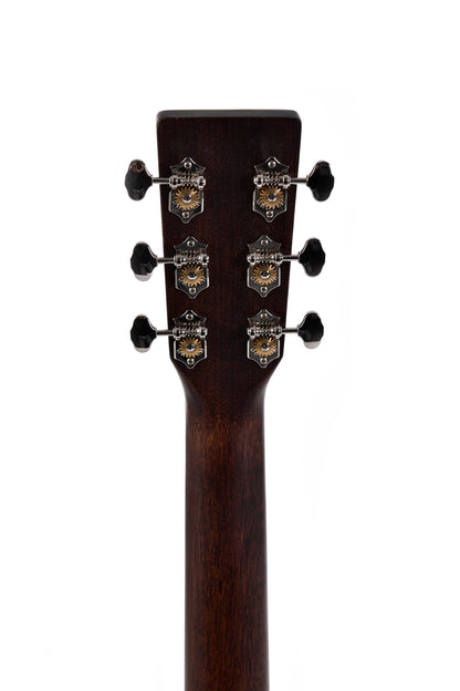 Modèle SDR-35, Dreadnought, table épicéa massif, f/e palissandre massif, touche ébène, étui, naturel brillant