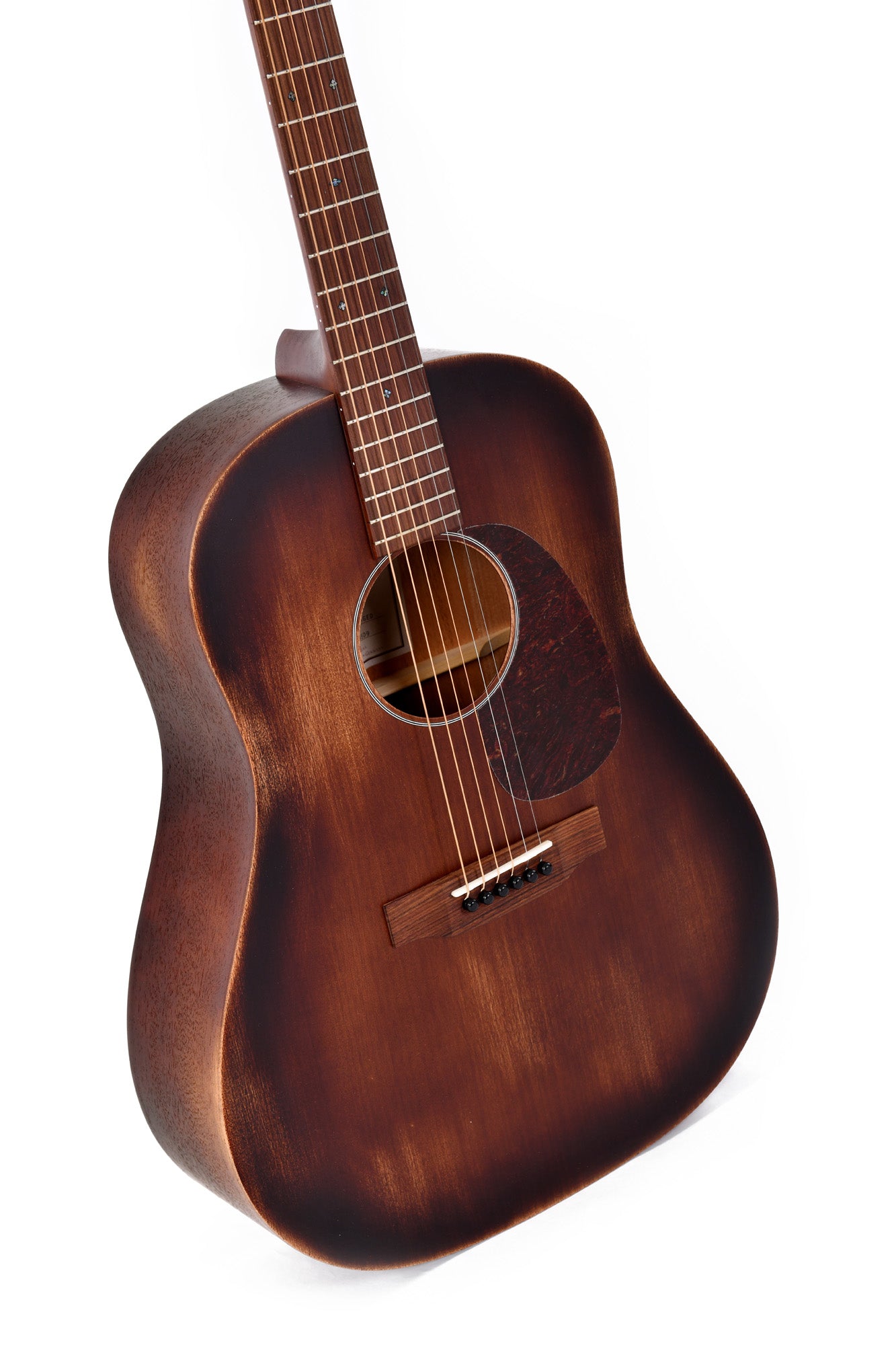 Modèle DMJ-15-AGED, Dreadnought Slope Shoulder, table acajou massif, f/e acajou, touche & chevalet pau ferro, naturel"vieilli"