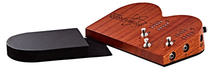 Pédale multi-percussions et looper QUANTUM LOOP, boitier acajou massif, 16 sons de percussions, adaptateur 9V inclus