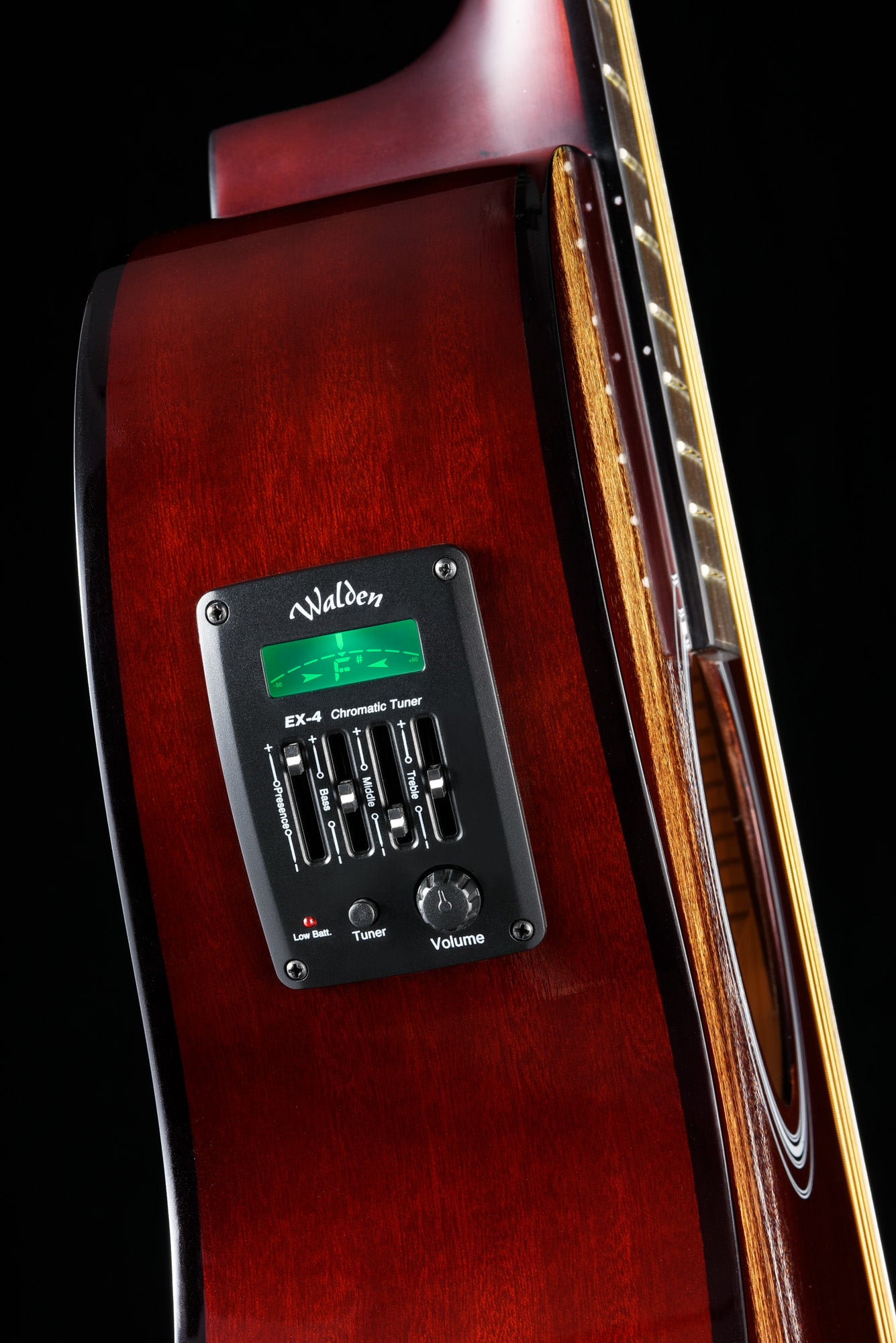 O351EW, forme Orchestra, table acajou, fond et éclisses acajou, EQ Walden EX-4, naturel brillant