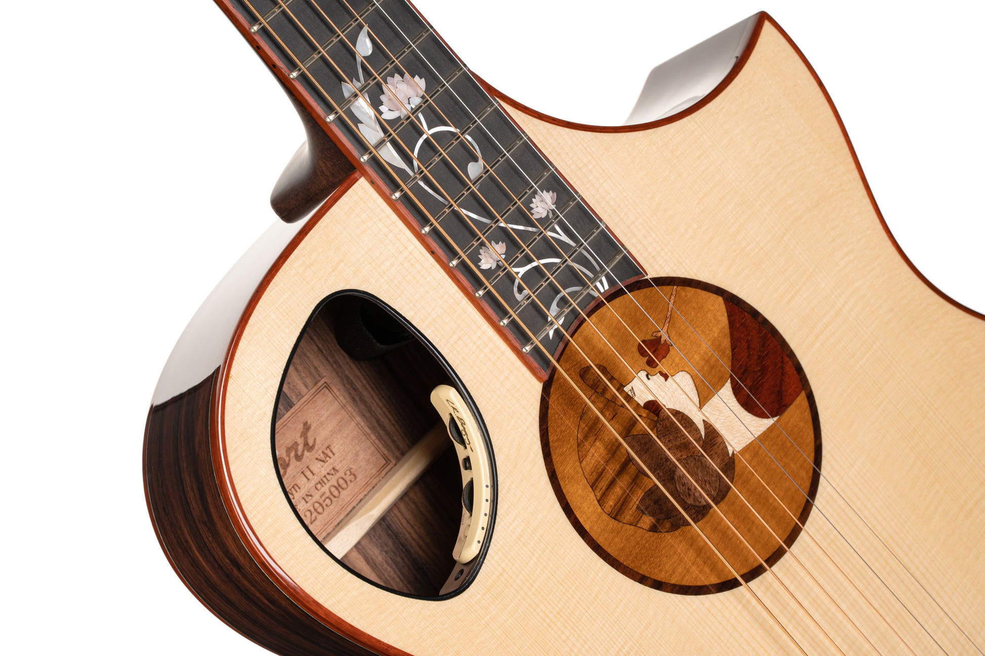 ROSELYN REDUX, forme OM, incrustations"Roselyn", table épicéa massif, f/e pau ferro massif, EQ LR Baggs, naturel brillant, étui