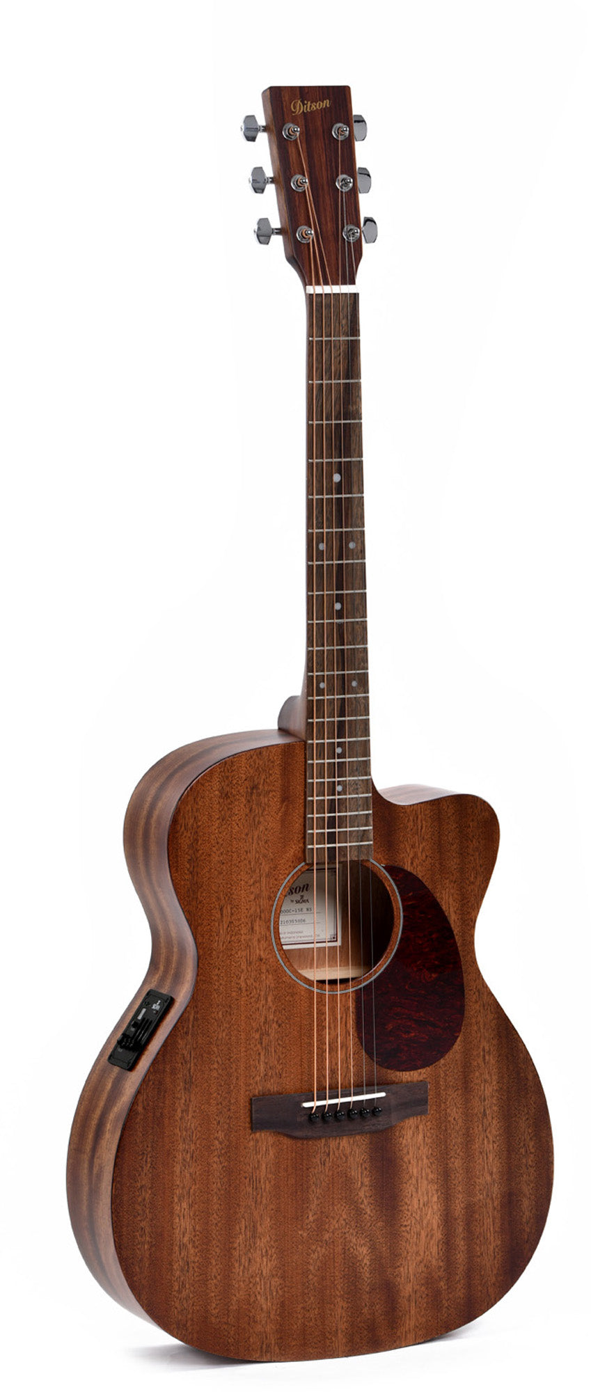 Modèle 000C-15E, Forme 000 pan coupé, table acajou, fond & éclisses acajou, EQ SIGMA, naturel satiné