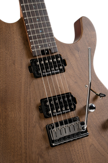 G300 RAW, corps acajou chambré, table noyer, manche acajou, touche palissandre, 2 micros Seymour Duncan, naturel satiné