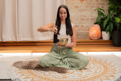 Bol tibétain UNIVERSAL, Ø 8.3"/ 21 cm, 1000g, livré avec housse et anneau de feutre (support), fabrication artisanale en Inde