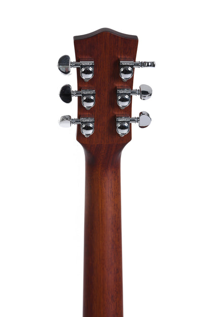 Modèle DM-SG5L, Dreadnought, table épicéa massif, f/e acajou, touche micarta, EQ Fishman, soft case, heritage sunburst, gaucher