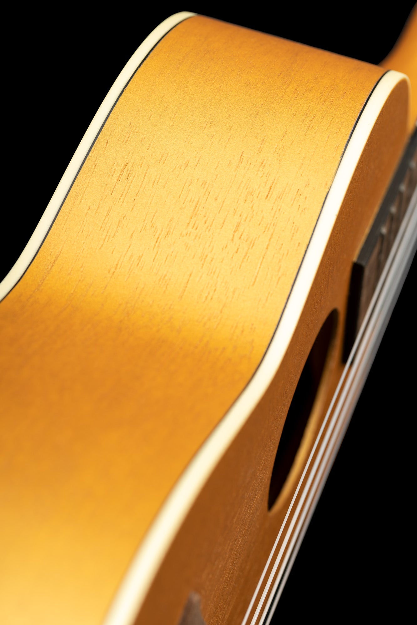 RUGOLD, modèle Concert, table okoume, fond & éclisses okoume, manche acajou, or satiné