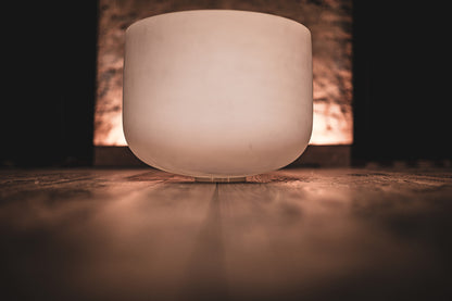 Bol tibétain d'une taille de 14" (35,56cm), hauteur : 26,42 cm.