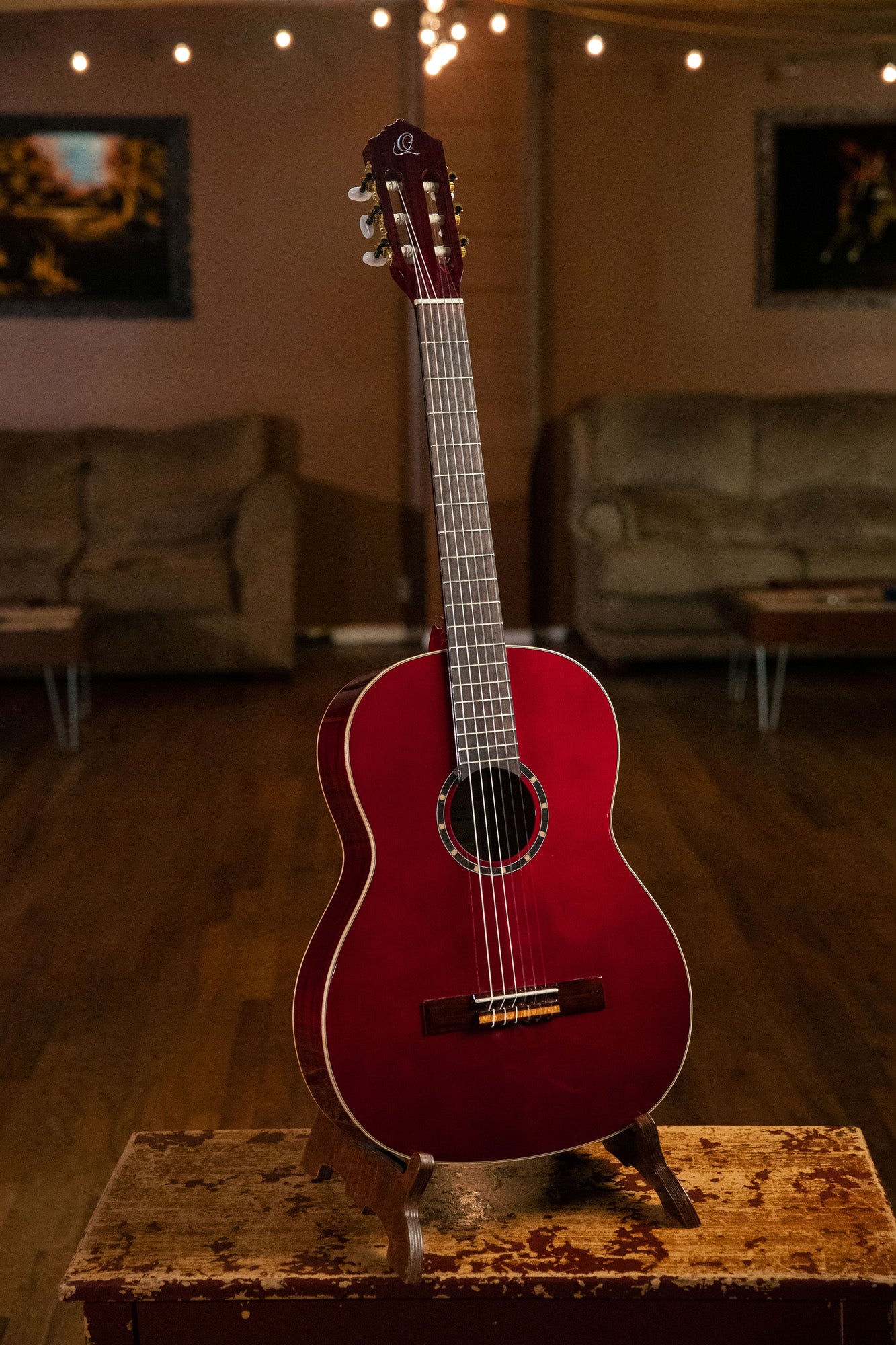 R131SN, modèle Slim Neck, table cèdre rouge massif, fond & éclisses acajou, manche acajou (sillet 48 mm), housse, bordeaux tr.