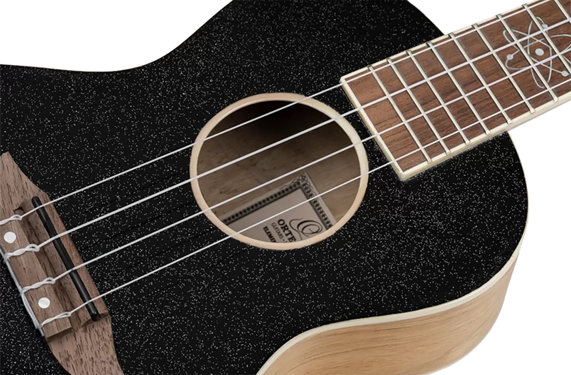 RUEL-MBK, modèle Concert, table épicéa, fond & éclisses catalpa, manche acajou, housse luxe, noir métallisé brillant