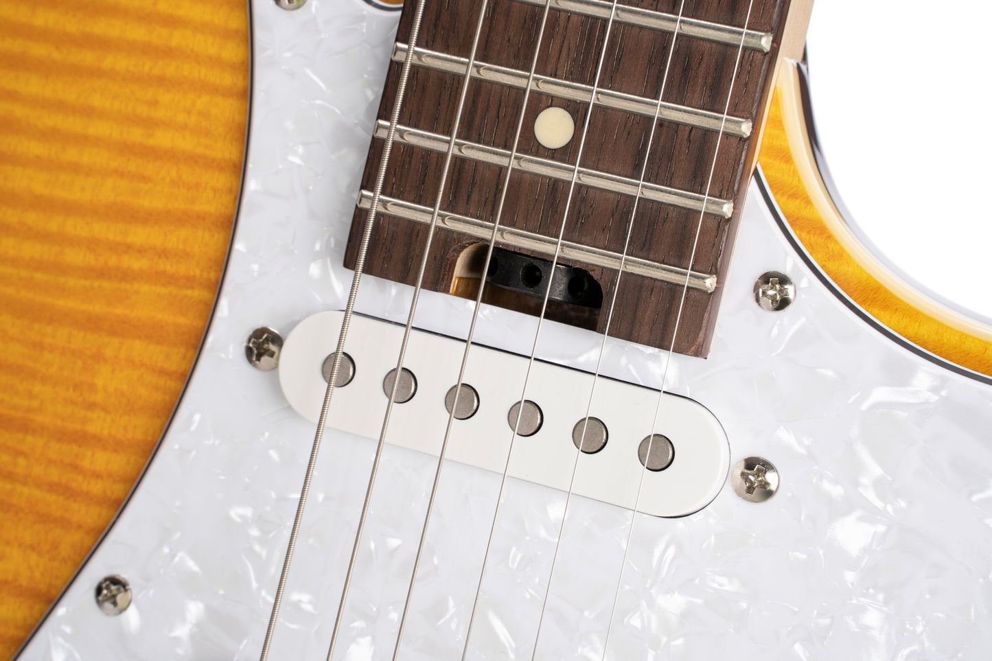 G280 SELECT, corps aulne, table érable flammé, touche palissandre, 2 micros simples et 1 double Voiced Tone, ambre