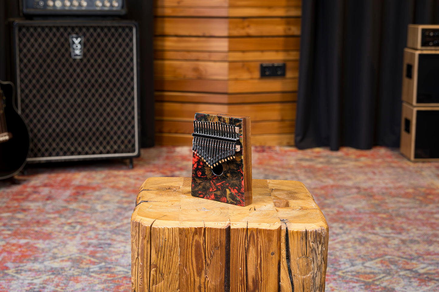 Kalimba Meinl avec rosace, 17 notes, design Lava - KA17LV