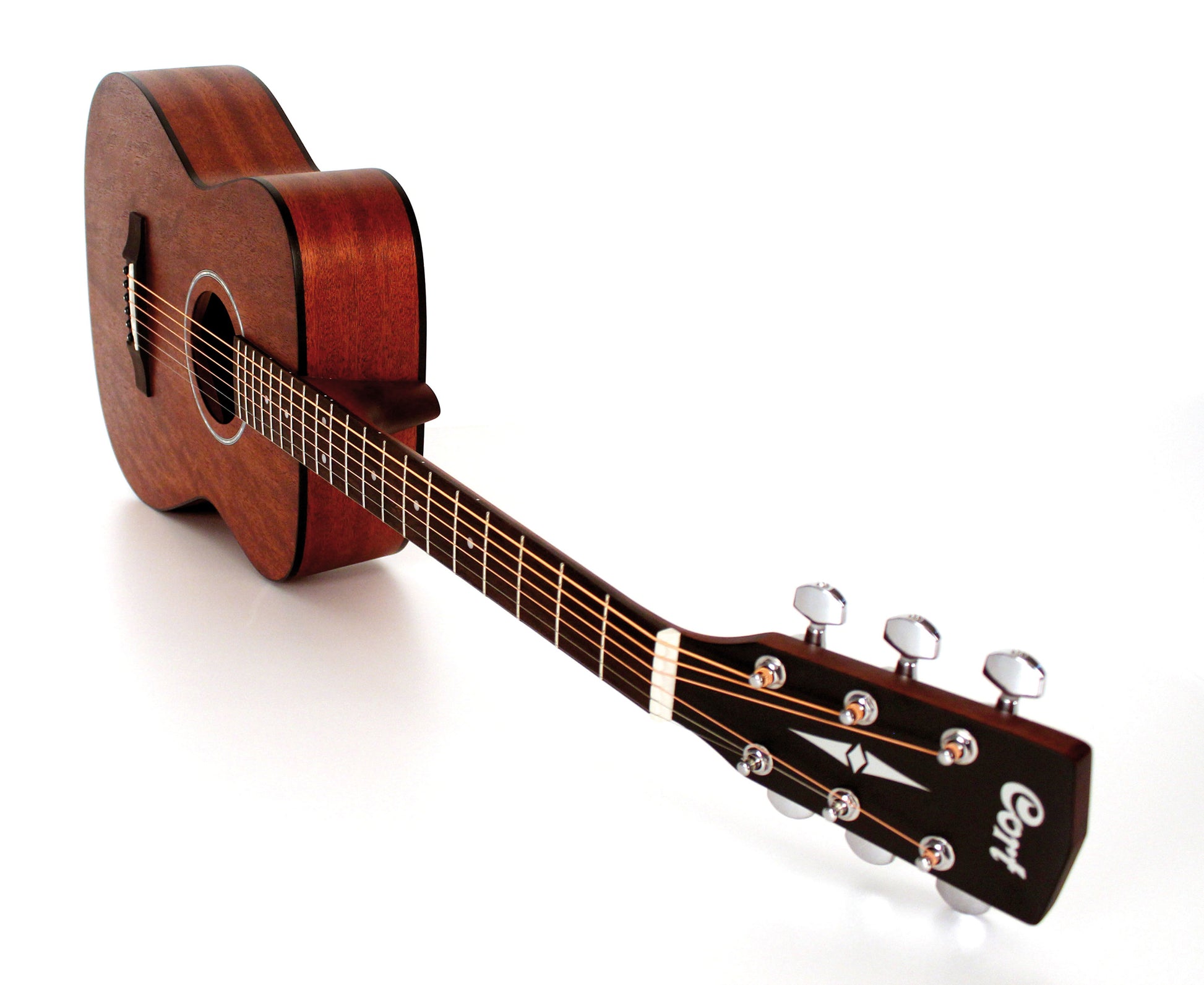 AF510M, forme Concert, table acajou, f/e acajou, manche acajou, touche & chevalet merbau, naturel pores ouverts