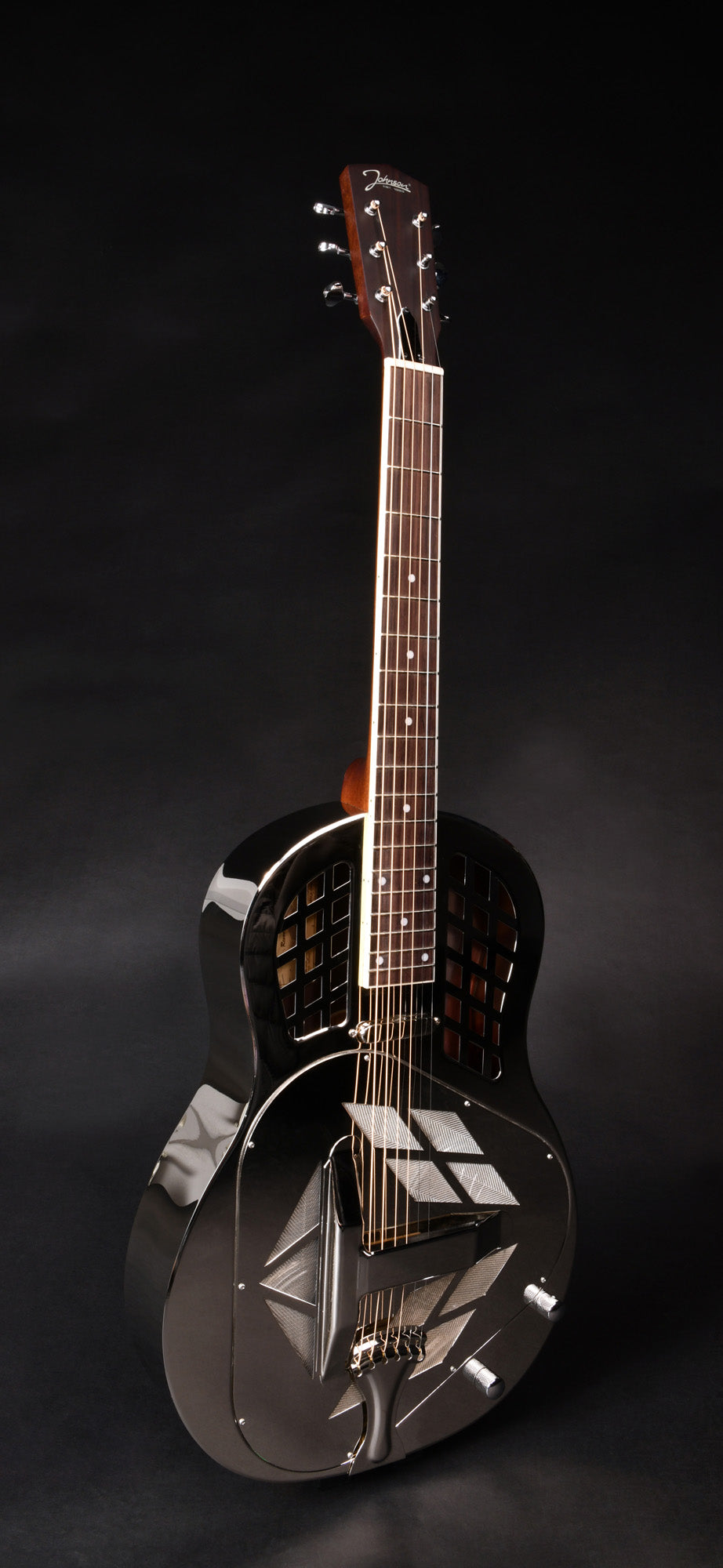 JR-999, corps en laiton, manche acajou, touche palissandre, micro simple, nickel brillant