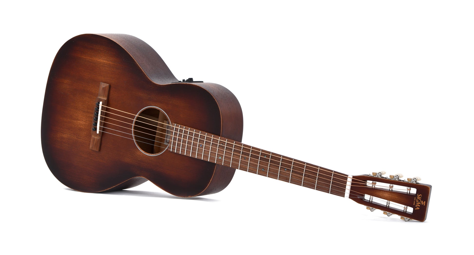 Modèle 00M-15SE-AGED, Forme 00, table acajou massif, f/e acajou, touche & chevalet pau ferro, EQ Fishman, naturel"vieilli"