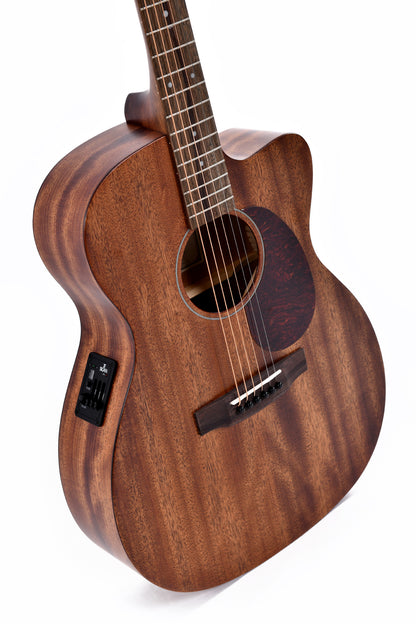 Modèle 000C-15E, Forme 000 pan coupé, table acajou, fond & éclisses acajou, EQ SIGMA, naturel satiné