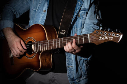 OSSU-70, courroie guitare, série Suede, face & dos cuir suédé, largeur 6 cm, longueur de 92 à 145 cm, patina bronze