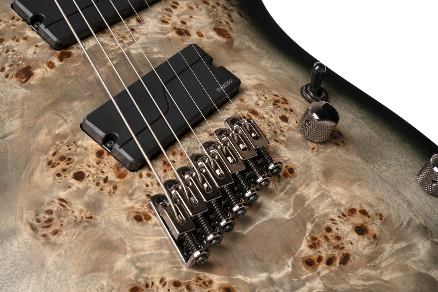 KX507MS, modèle 7 cordes, corps acajou, table peuplier figuré, touche ébène, micros Fishman Fluence, star dust black