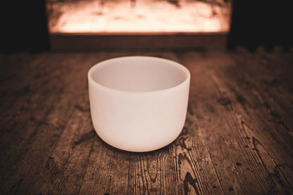 Bol tibétain série Crystal 10", Ré. Hauteur : 19,56 cm