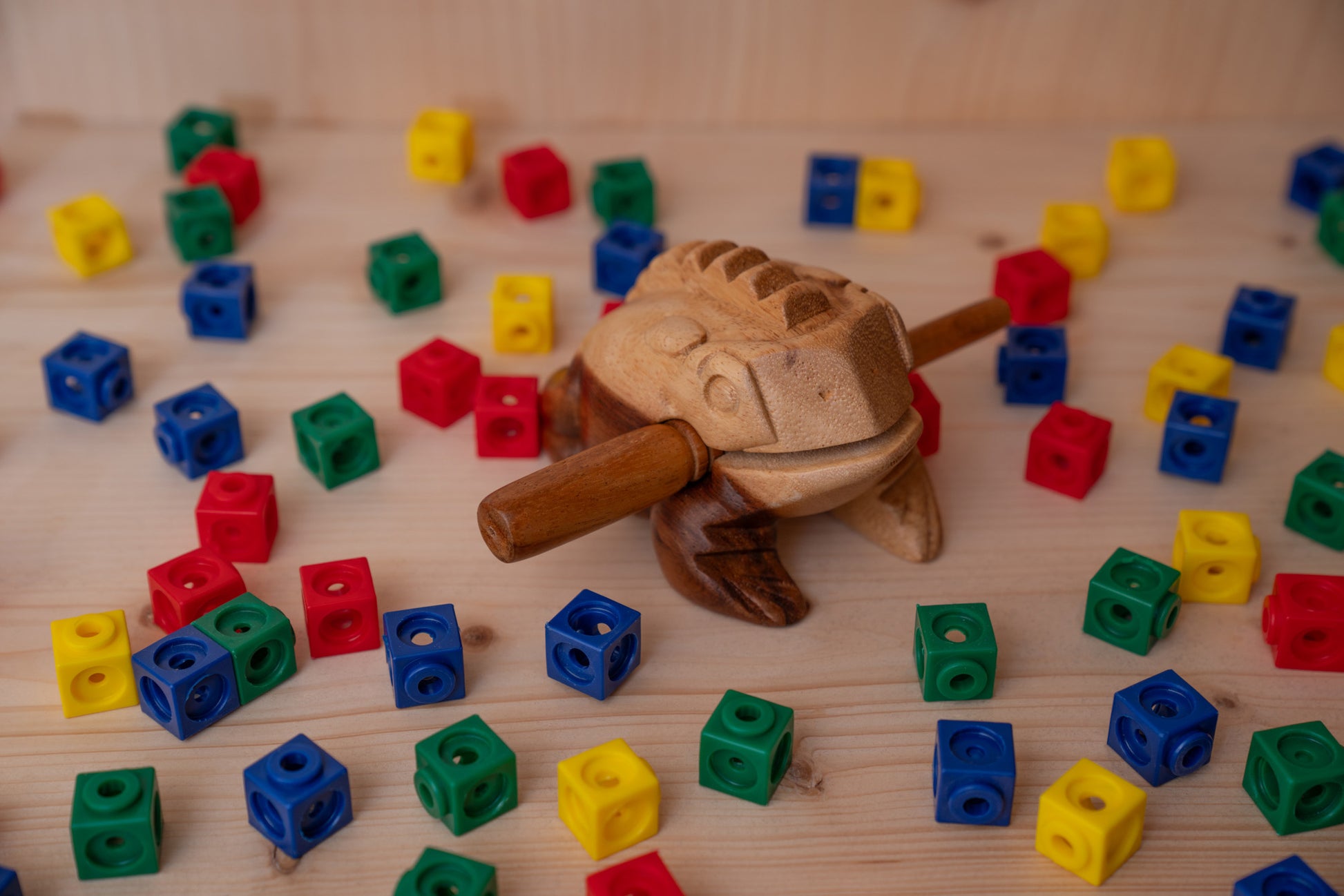 Güiro grenouille bois Medium NINO avec mailloche bois