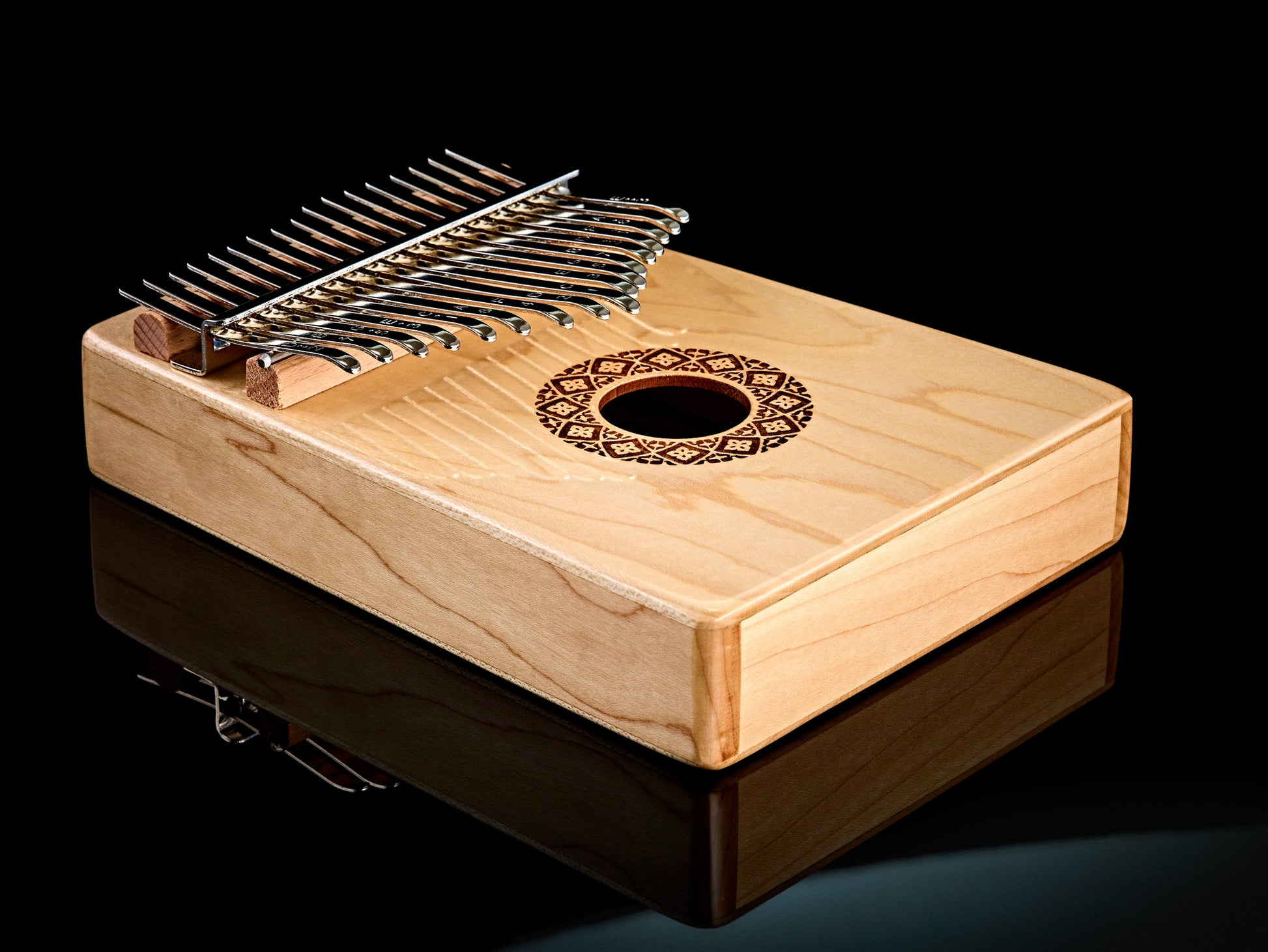 Kalimba Meinl Sonic Energy 17 notes en DO majeur. Erable massif.