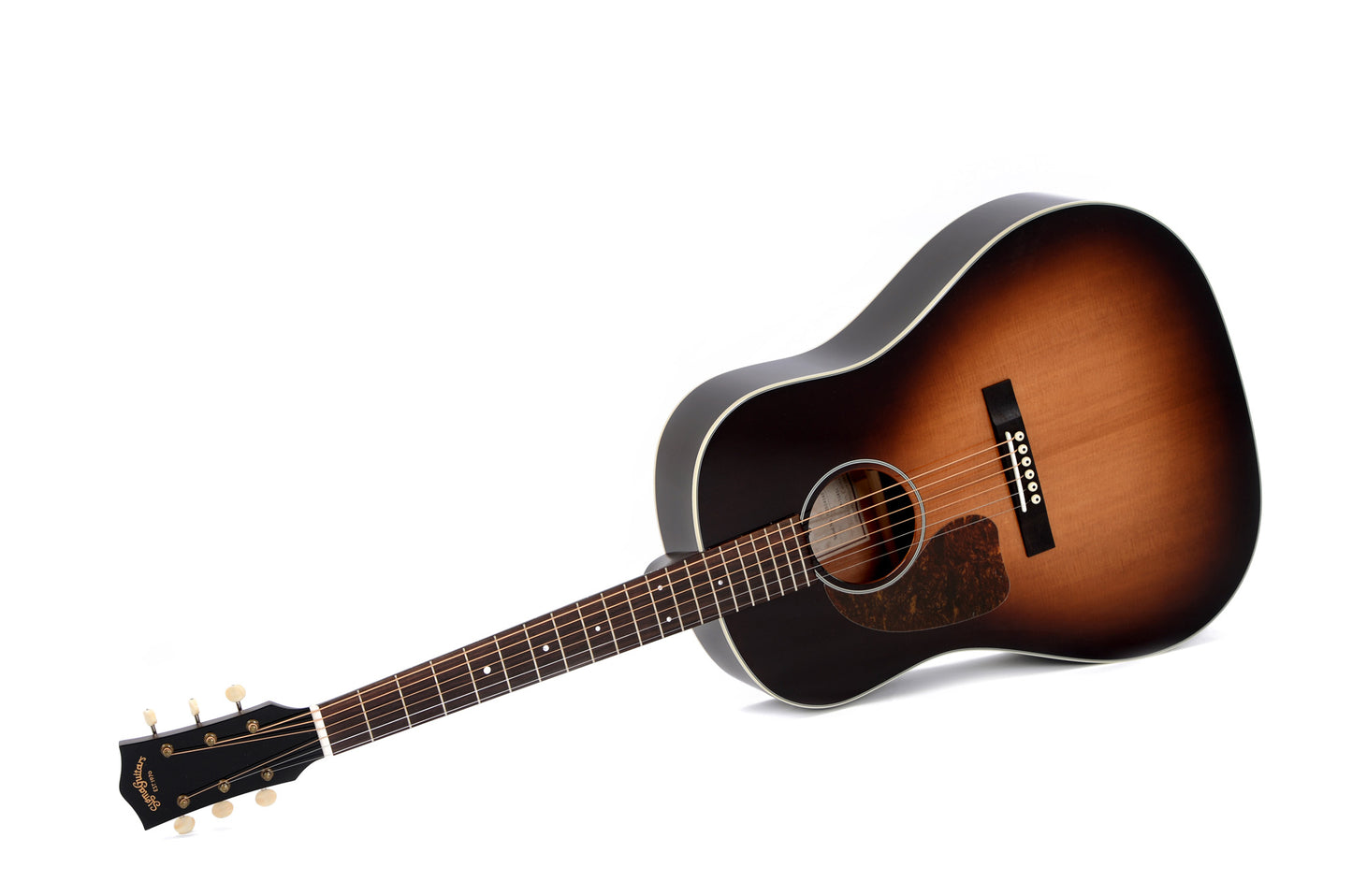Modèle JM-SG45L, Dreadnought Slope Shoulder, table épicéa massif, f/e acajou, EQ Fishman, soft case, sunburst brillant, gaucher