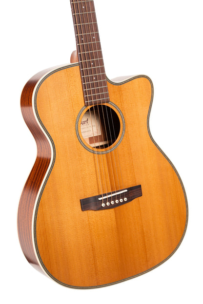 Essence OC4, table épicéa Sitka massif torréfié, f/e acajou, touche palissandre, Fishman Presys VT, semi brillant