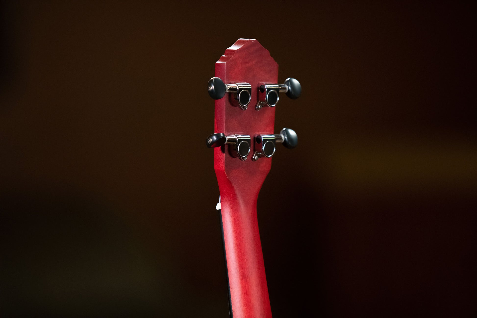 RUFIRE, modèle Concert, table okoume, fond & éclisses okoume, manche acajou, rouge satiné