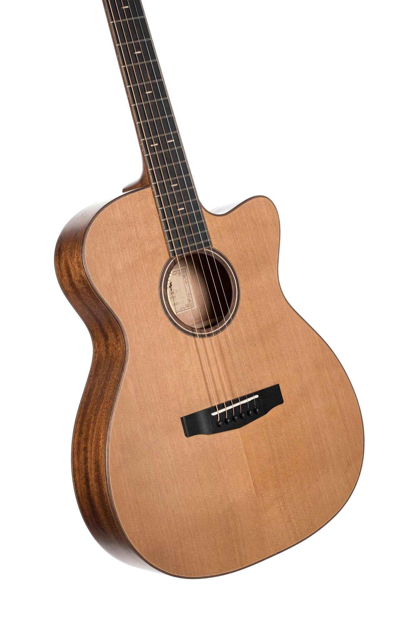 FLOW-OC, forme OM, table cèdre rouge massif, fond & éclisses acajou, EQ LR Baggs Anthem, soft case, naturel satiné