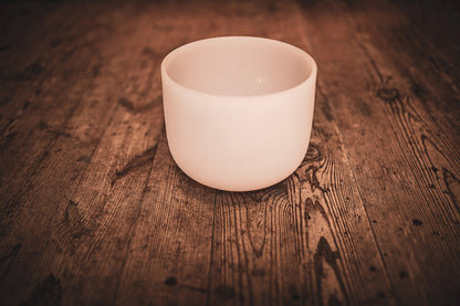 Bol tibétain d'une taille de 8" (20,32cm), hauteur : 17,02 cm.