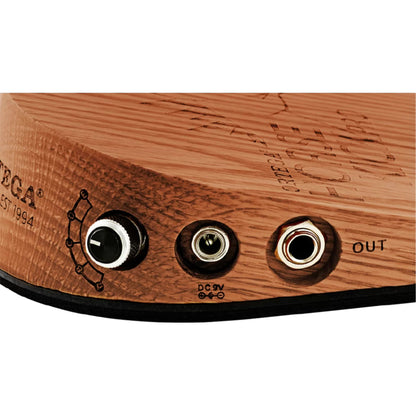 Pédale Horse Kick Pro, acajou massif, cinq sons de percussions, entrée et sortie jack 6.35, pile 9V et adaptateur (fourni)