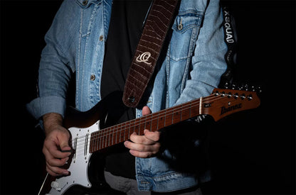 OSCU-3, courroie guitare, série Custom, face et dos cuir, âme synthétique, largeur 7 cm, longueur 145 cm, dark brown lizzy