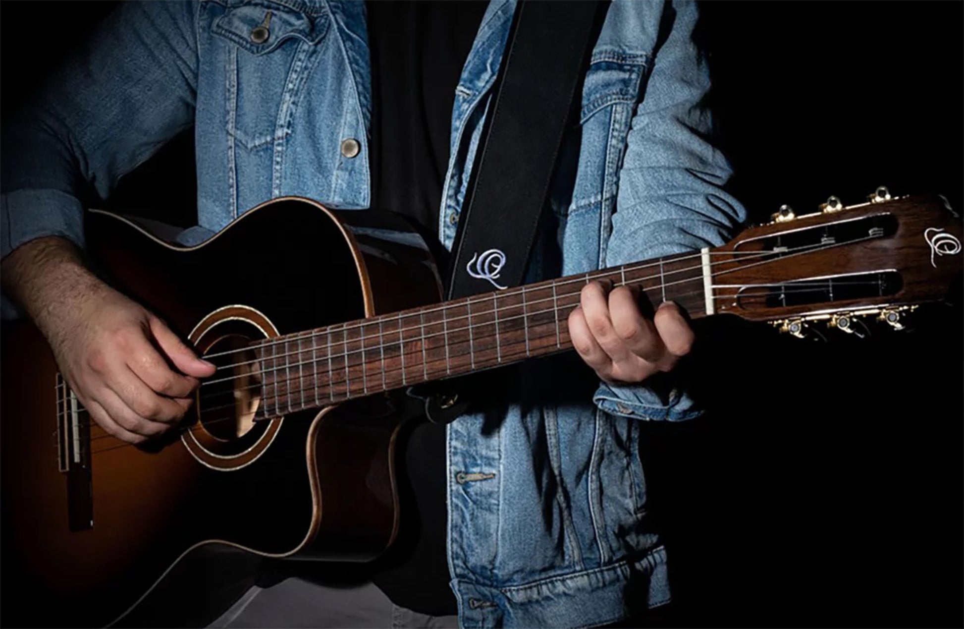 OSAR-1, courroie guitare, série Artist, cuir, largeur 7 cm, longueur 145 cm, black hole