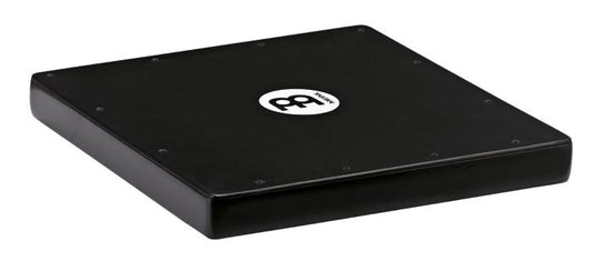 Travel Cajon, hévéa, format compact 30cm de côté, idéal pour s'entraîner sans faire trop de bruit.