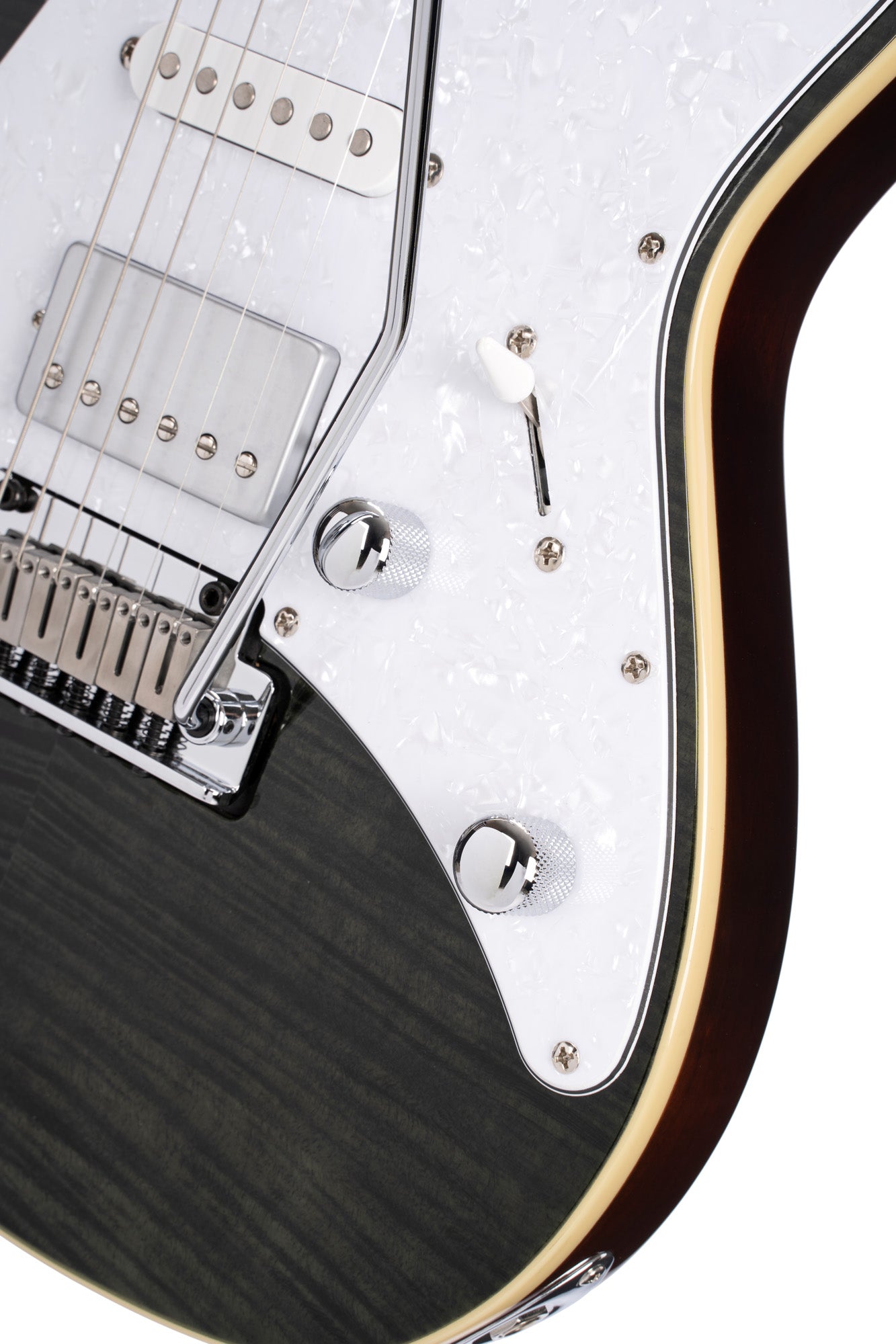 G280 SELECT, corps aulne, table érable flammé, touche palissandre, 2 micros simples et 1 double Voiced Tone, noir translucide