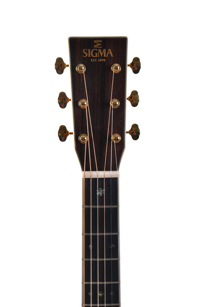 Modèle DT-42, Dreadnought, table épicéa massif, f/e tilia, touche micarta, binding abalone, étui, naturel brillant