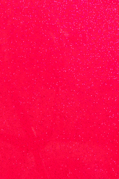 Modèle 000M-1E, Forme 000, table épicéa massif, f/e acajou, touche micarta, EQ Fishman, rose pailleté