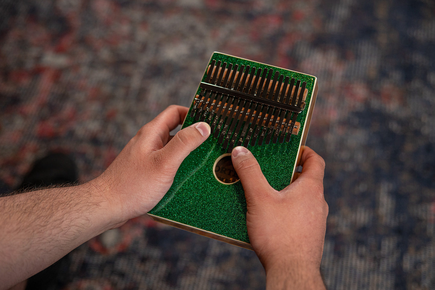 OKB4-MGR, kalimba Ortega série Acoustic, 17 notes en DO majeur, acacia massif, housse, vert