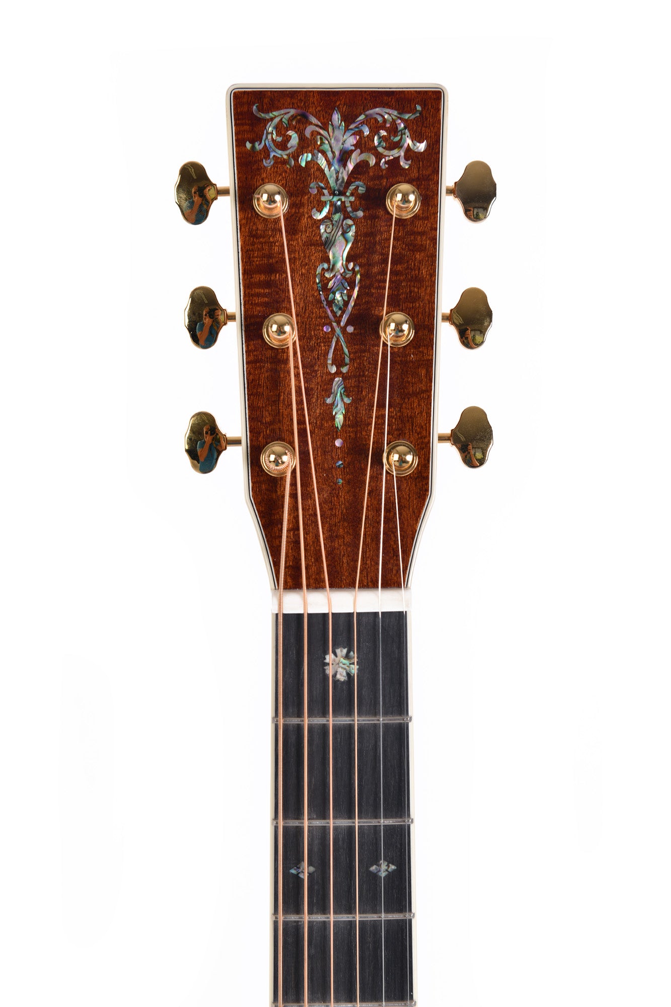 Modèle GK2C-42E, édition spéciale, Grand OM pan coupé, table Koa flammé massif, f/e Koa flammé, EQ LR Baggs, soft case, naturel