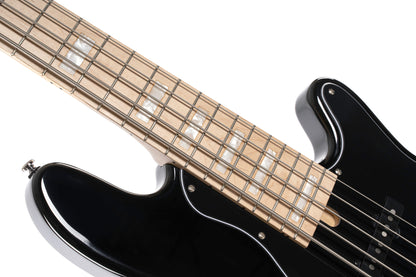 NJS 5, 5 cordes, corps aulne, manche et touche érable, diapason 35", 2 micros type Jazz, préampli Bartolini, noir brillant