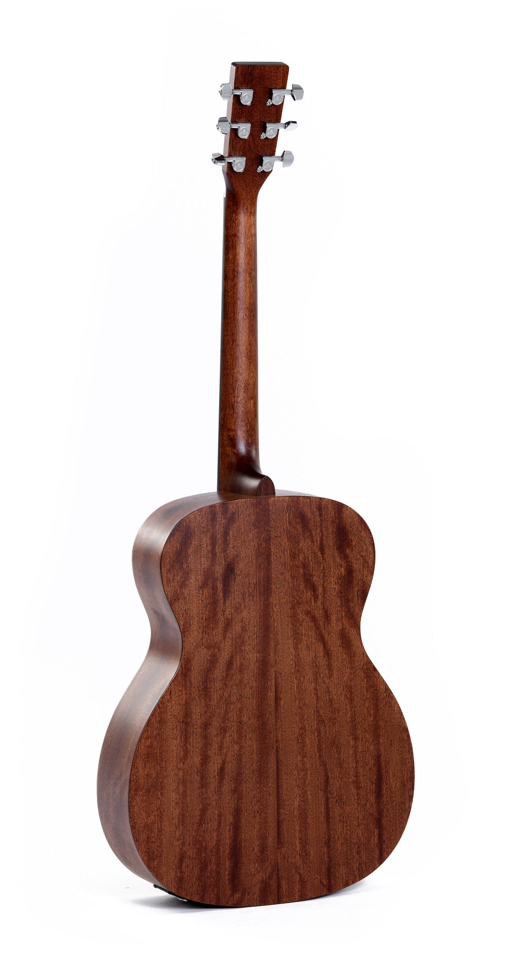 Modèle 000ME, Forme 000, table épicéa massif, f/e acajou, touche micarta, EQ Sigma, naturel satiné