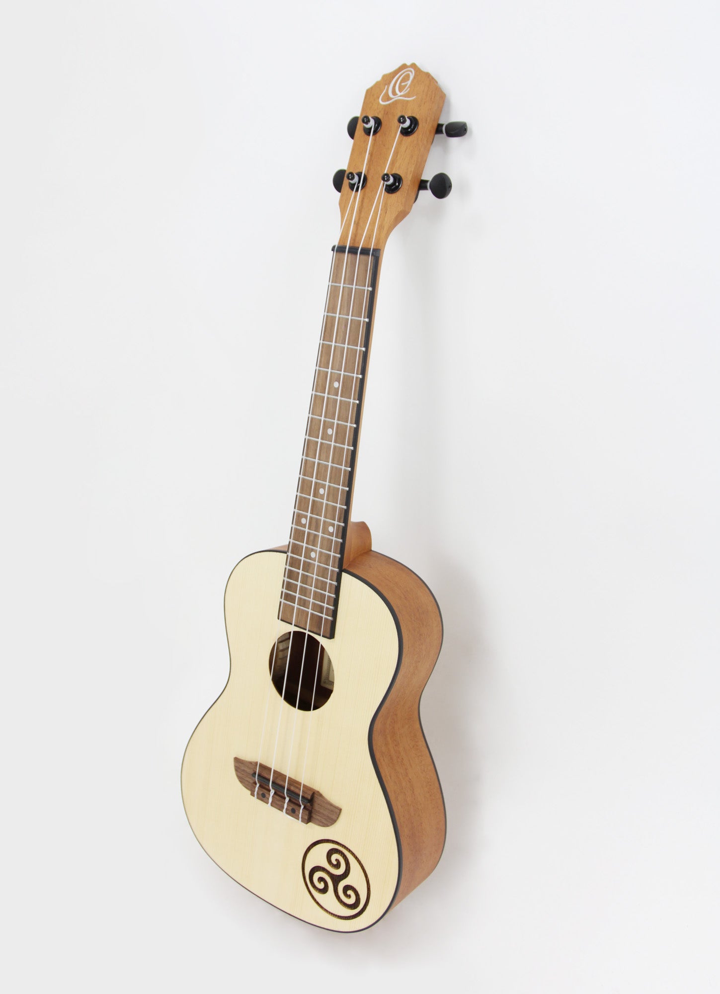 RFEU-3, exclu France, modèle Concert, table épicéa motif Triskell, fond & éclisses sapele, manche acajou, naturel satiné