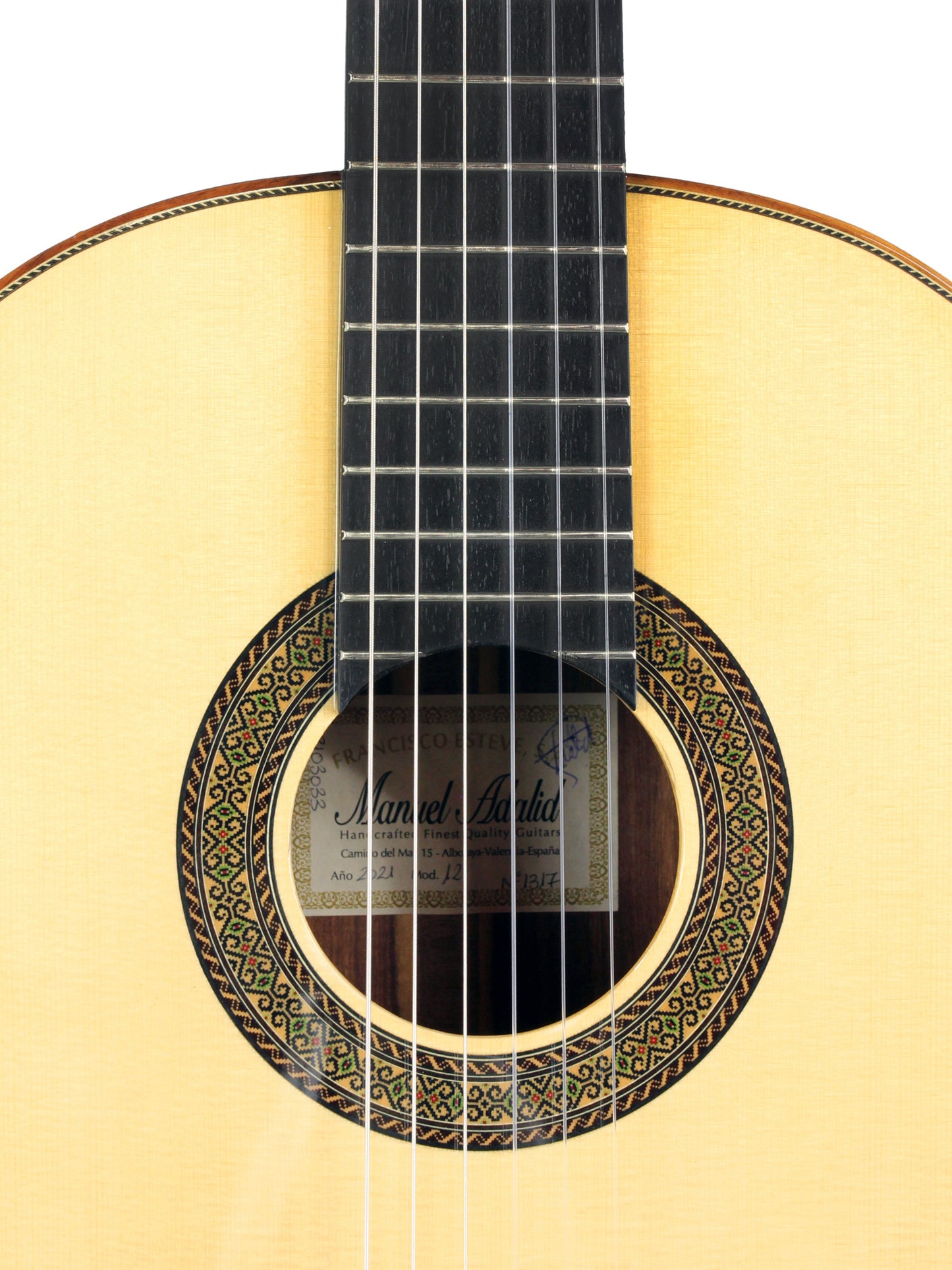 MOD.12, table épicéa massif, f/e palissandre massif, manche cèdre avec insert fibre de carbone, touche ébène, soft case