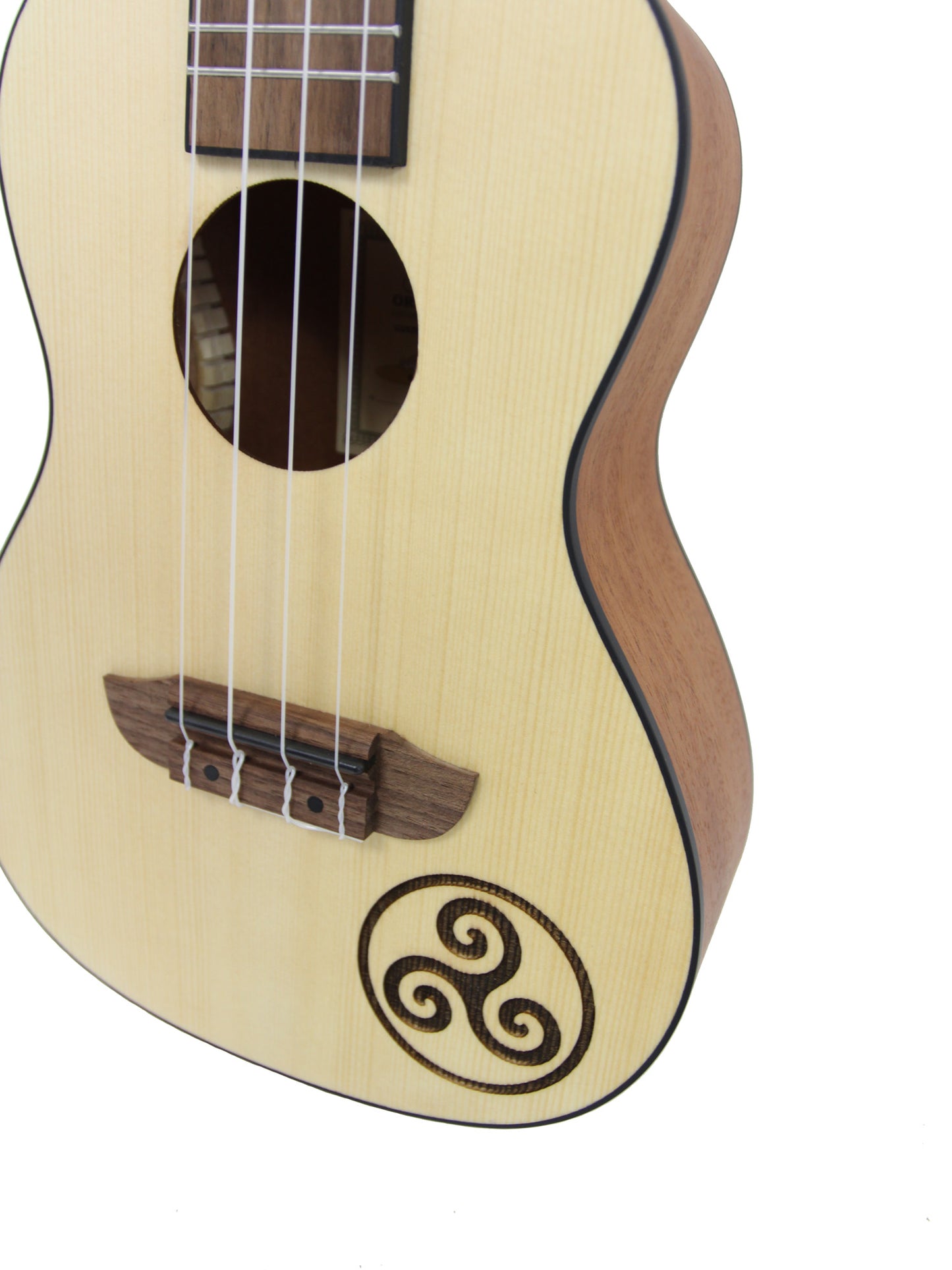 RFEU-3, exclu France, modèle Concert, table épicéa motif Triskell, fond & éclisses sapele, manche acajou, naturel satiné