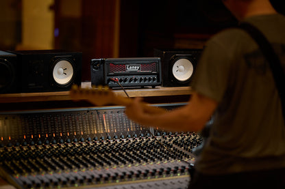 Ampli DUALTOP, 60W, 2 canaux, égalisation passive 3 bandes, switch Boost, sortie DI, avec alimentation 24V, noir