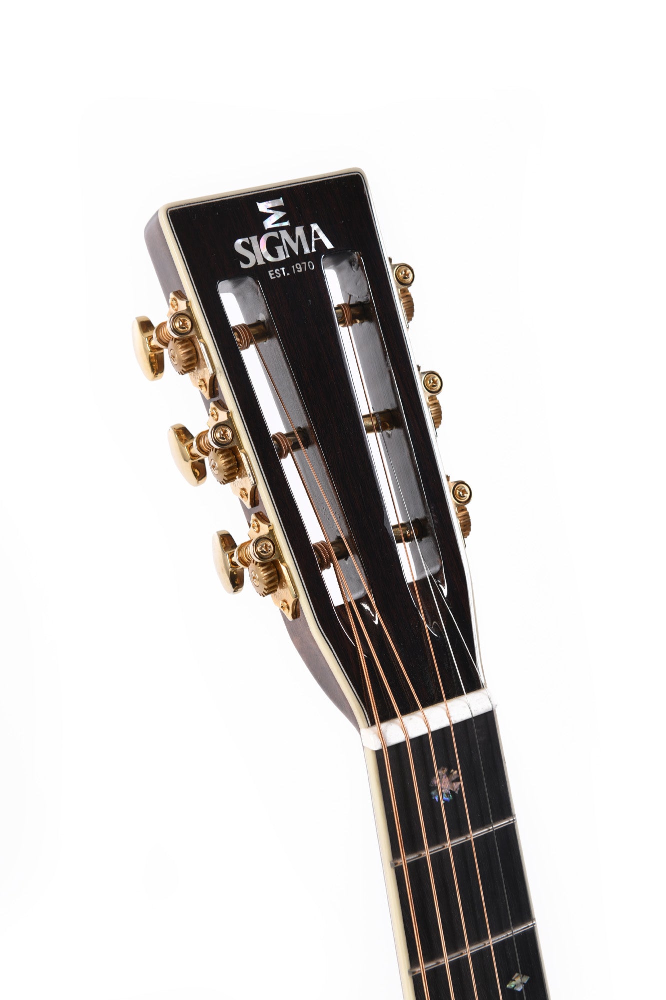 Modèle S000R-42S, série Custom, Forme 000, table épicéa massif, f/e palissandre massif, touche ébène, soft case, nat. brilant